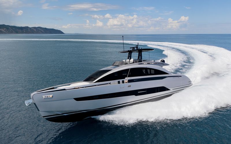 Alquiler de yates de lujo en Ibiza: una experiencia exclusiva en el mar